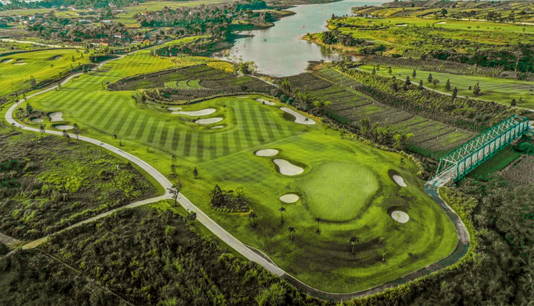 Golfing in Bandung