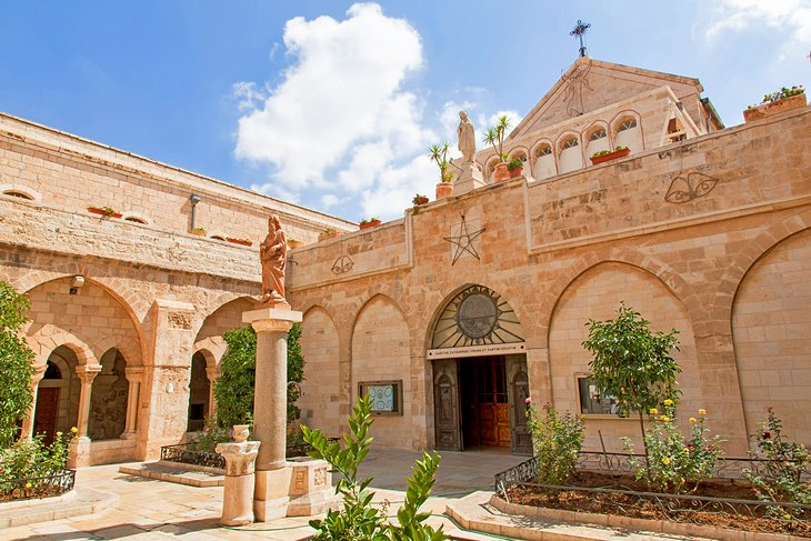 Fira Town